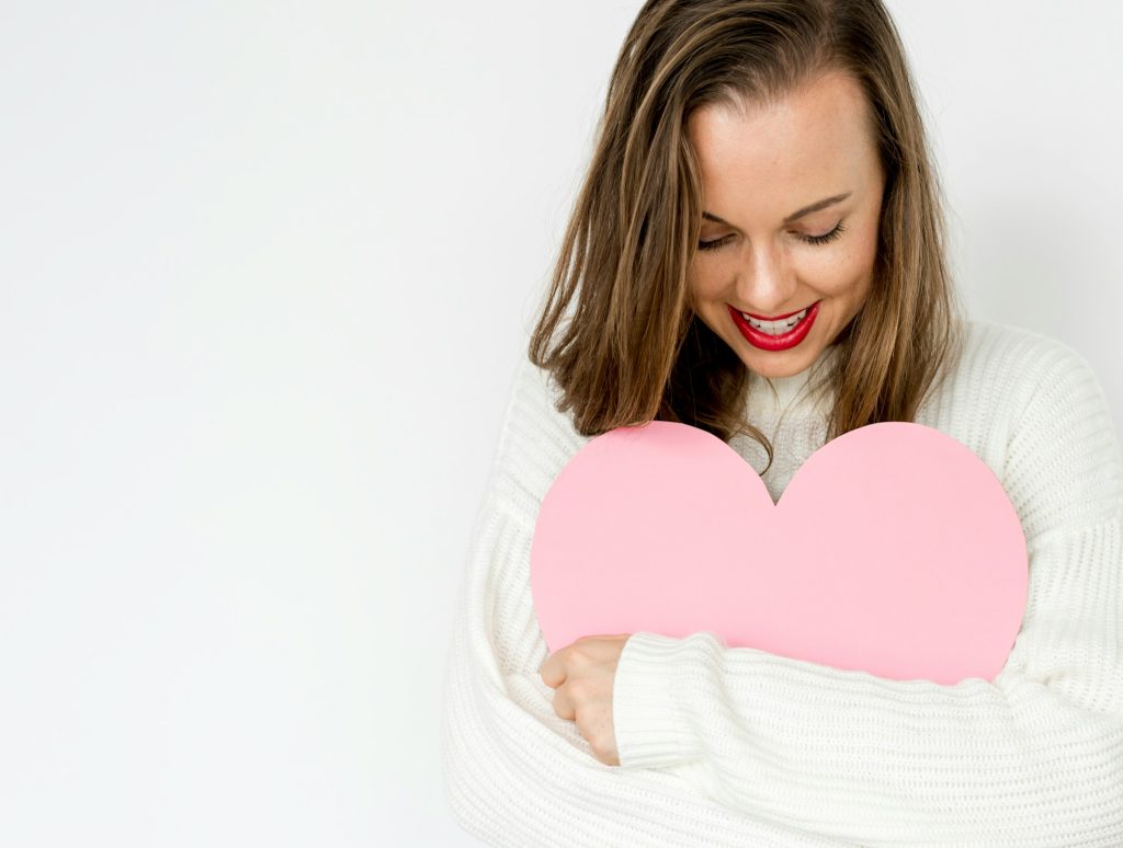 Amazing Alex Ferrari, learning about his integrity can open up your heart of compassion. Like any of the aura readings at this blog.
